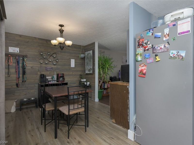 1033 Sunnywood Lane, Ravenna, OH 44266 Photo 6