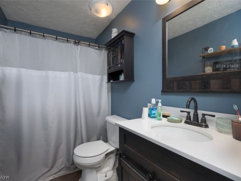 1033 Sunnywood Lane, Ravenna, OH 44266 Photo 9