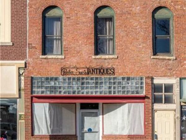 5 E North Street, Marshall, MO 65340