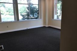 735 Johnnie Dodds Boulevard photo 4