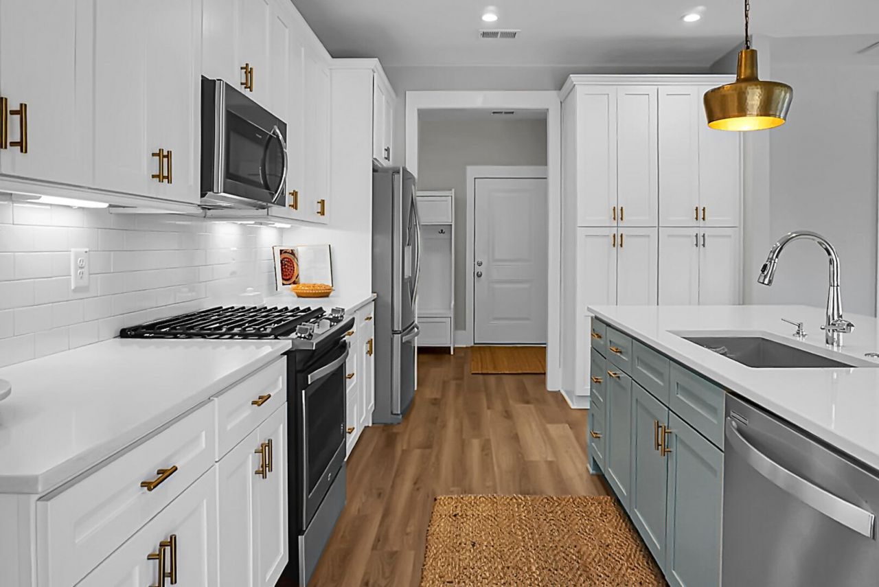 839 Hunt Club Run Photo 17