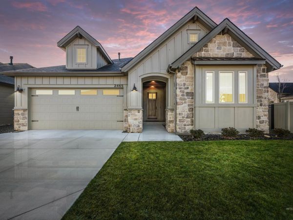 2465 E Berghan Ln, Meridian, ID 83642