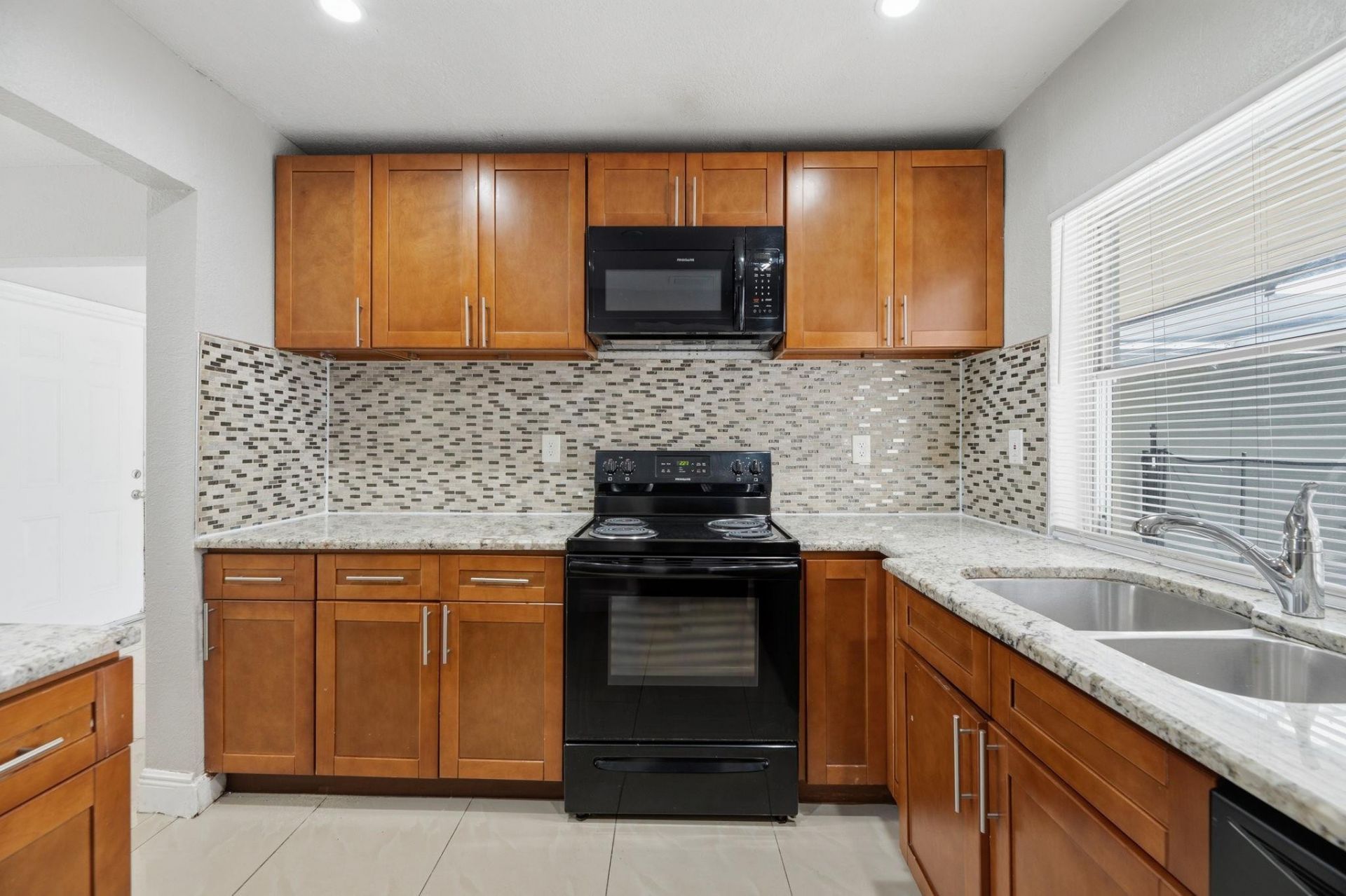 7560 Venetian St, Miramar, FL 33023 Photo