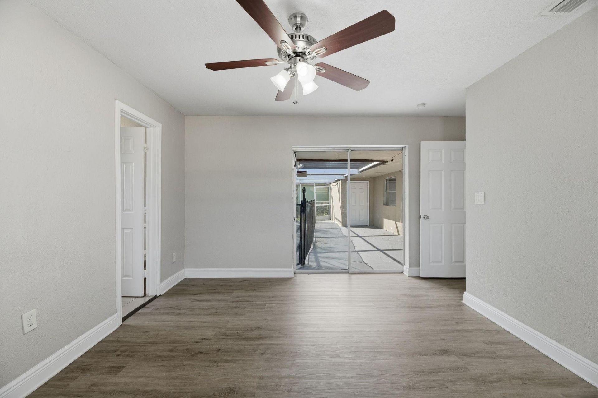 7560 Venetian St, Miramar, FL 33023 Photo