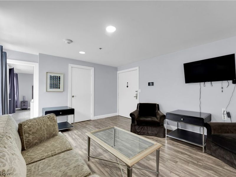 797 E Market Street, Unit 319, Akron, OH 44305 Photo 16