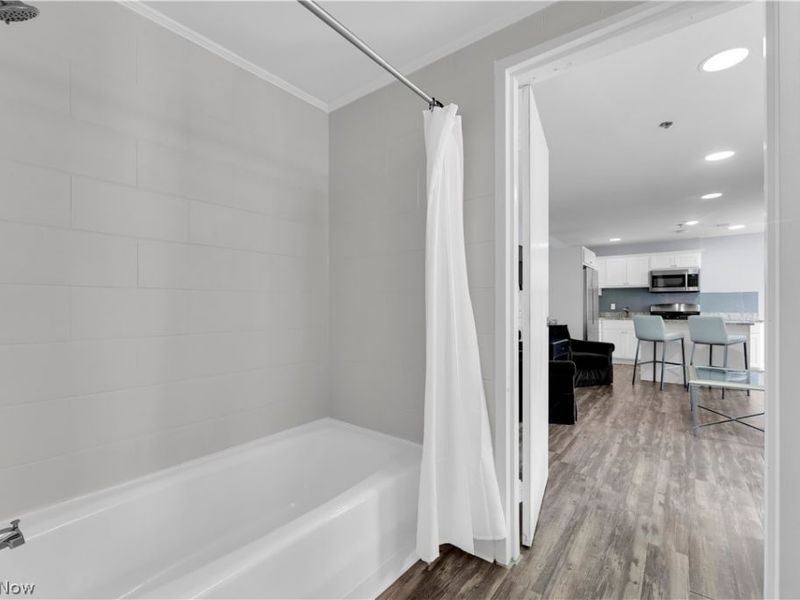 797 E Market Street, Unit 319, Akron, OH 44305 Photo 27