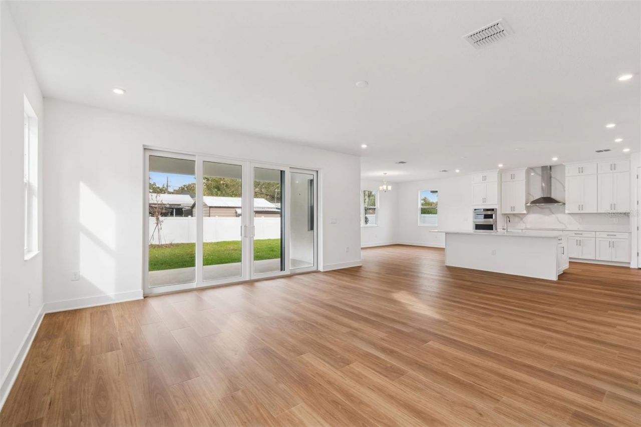 804 W Peninsular Street, Tampa, FL 33603 Photo