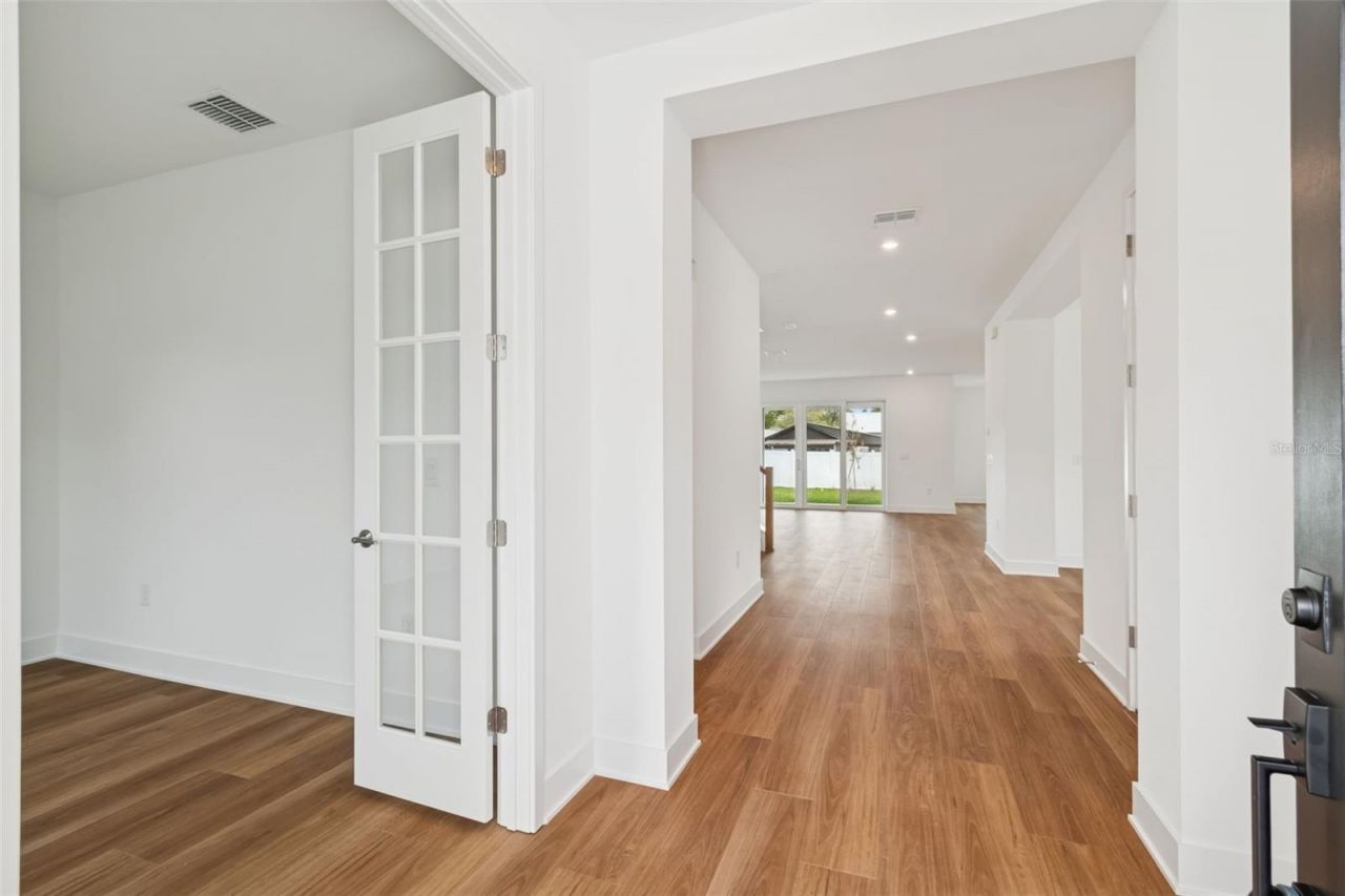 804 W Peninsular Street, Tampa, FL 33603 Photo