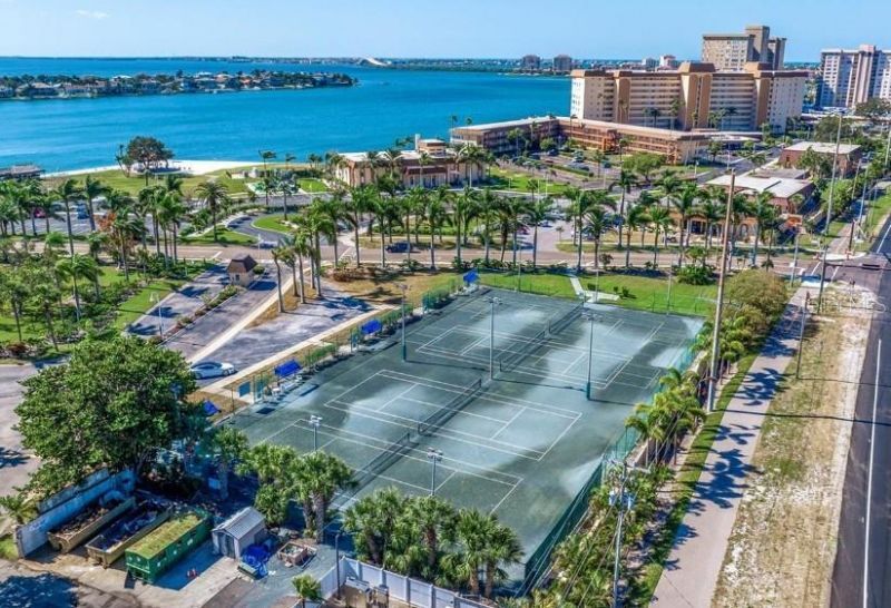 5200 Brittany Drive S, Unit 1510, Tierra Verde, FL 33715 Photo