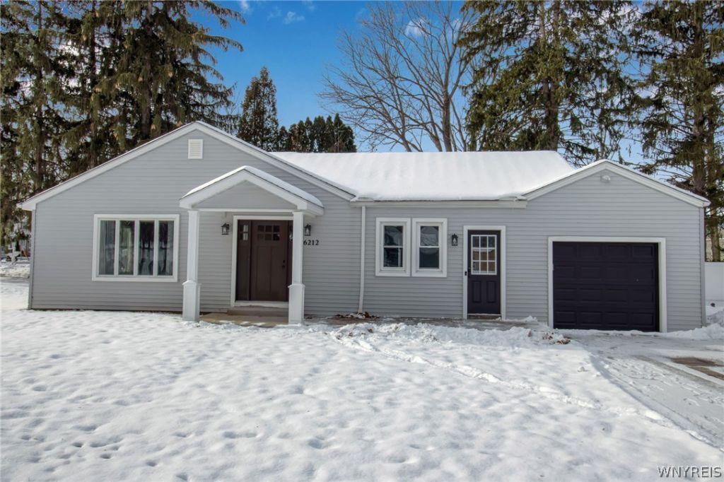 6212 New Taylor Road, Orchard Park, NY 14127 Main Photo