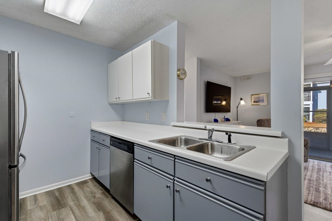 2240 Andover Dr. Photo 11