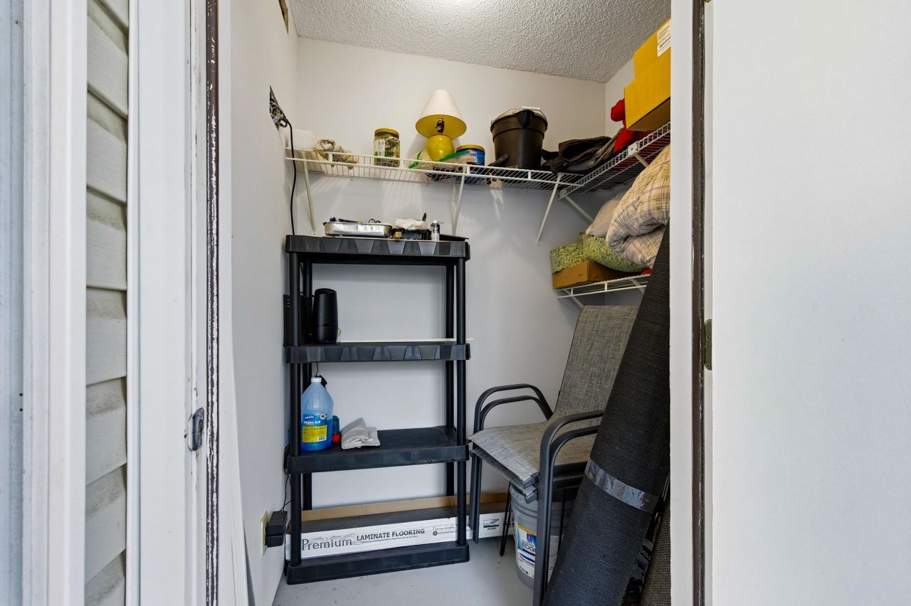 2240 Andover Dr. Photo 20