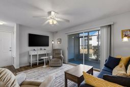 2240 Andover Dr. photo 4