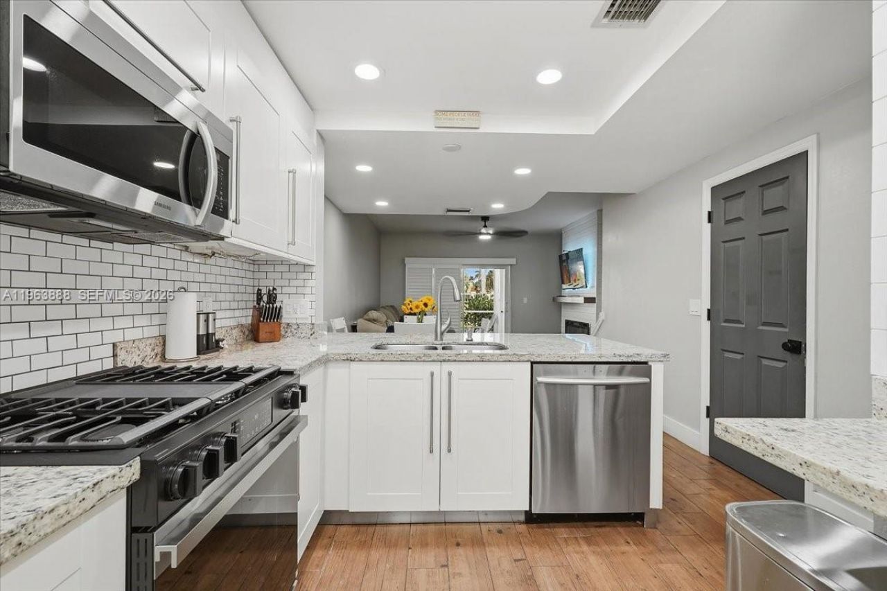 7934 Sanibel Dr, Tamarac, FL 33321 Photo