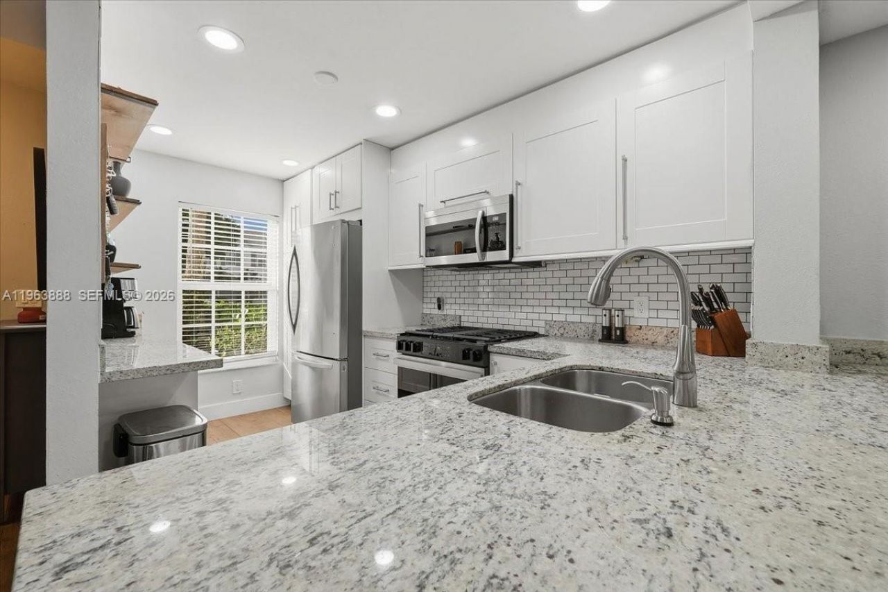 7934 Sanibel Dr, Tamarac, FL 33321 Photo