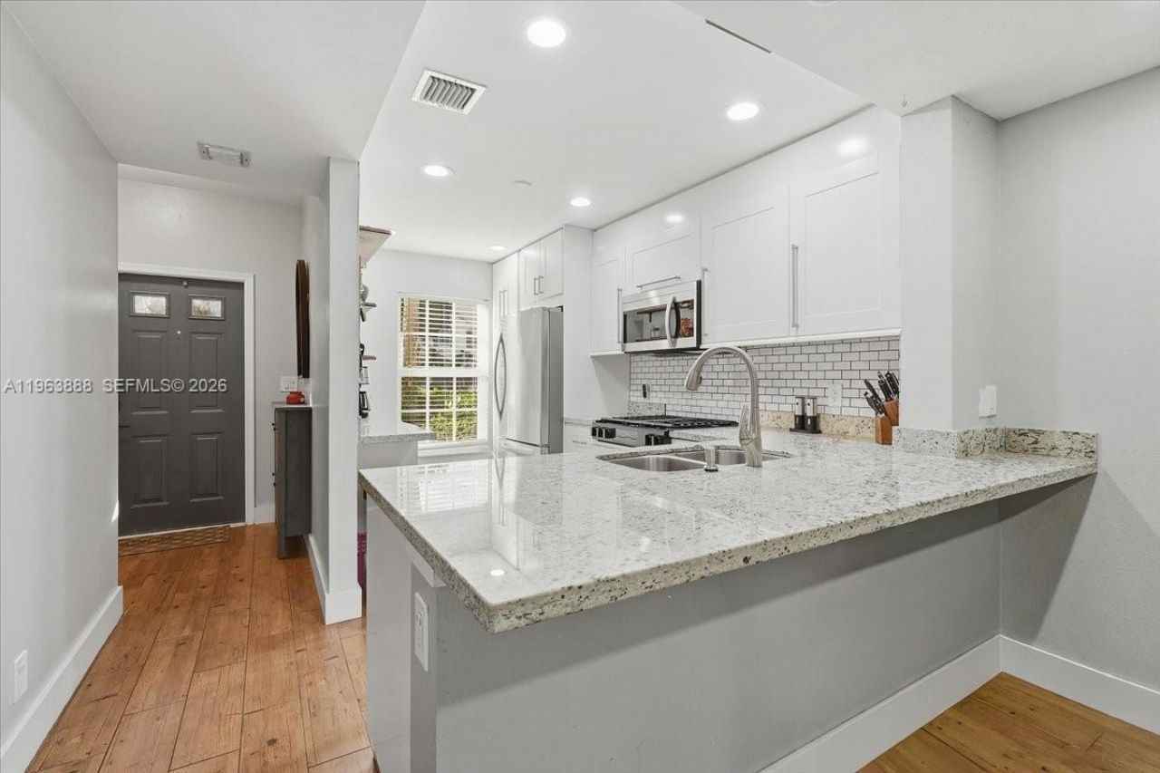 7934 Sanibel Dr, Tamarac, FL 33321 Photo