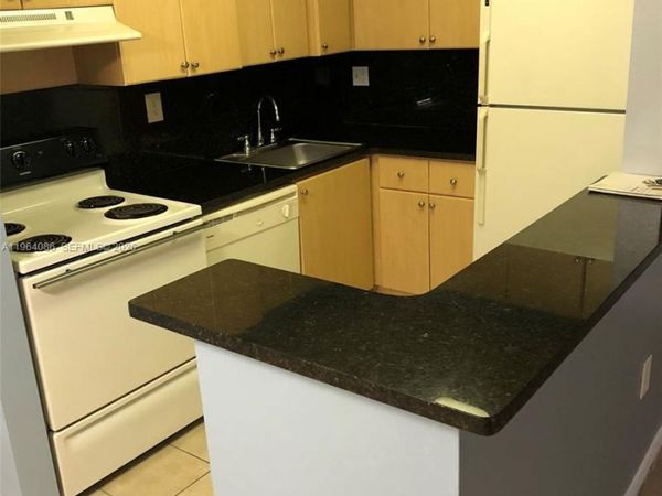 7130 NW 179th St , Unit 209, Hialeah, FL 33015