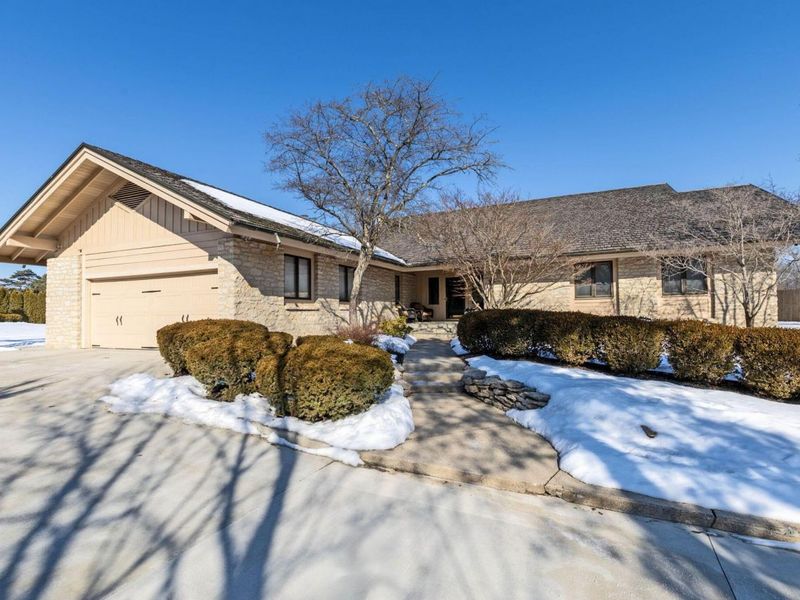 8613 Kirkhill Court, Dublin, OH 43017 Photo 1