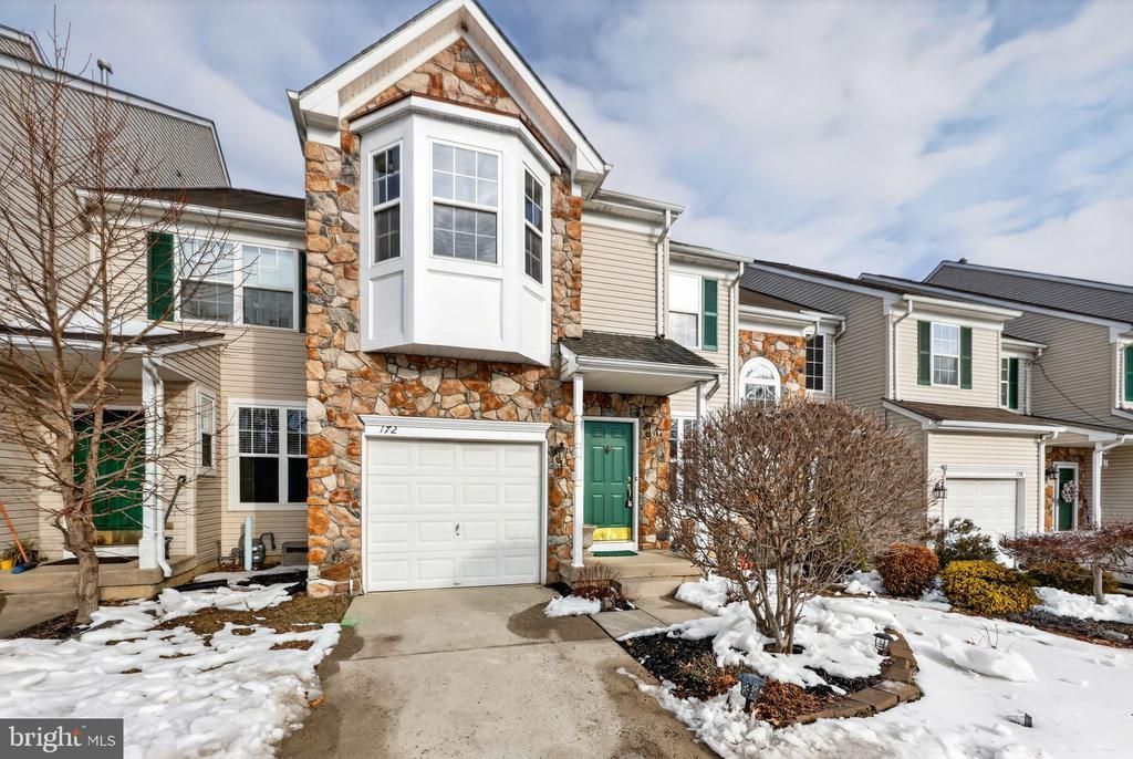 172 Pennsbury Lane, Woodbury, NJ 08096 Main Photo