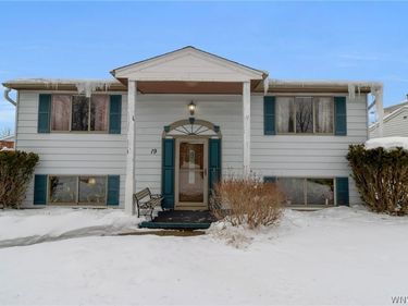 19 Sunset Court, Buffalo, NY 14228