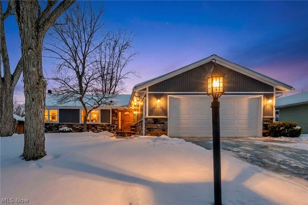 18313 Potomac Drive, Strongsville, OH 44136 Main Photo