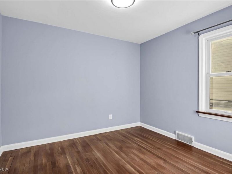 13509 Wainstead Avenue, Cleveland, OH 44111 Photo 17