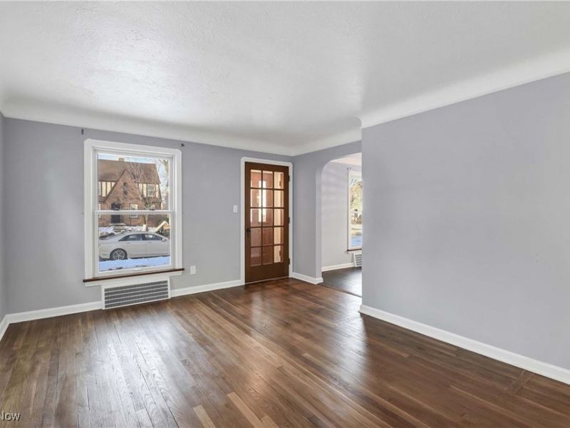 13509 Wainstead Avenue, Cleveland, OH 44111 Photo 9