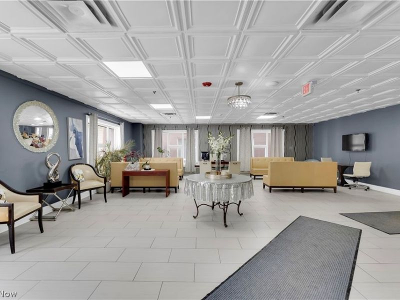 797 E Market Street, Unit 221, Akron, OH 44305 Photo 6