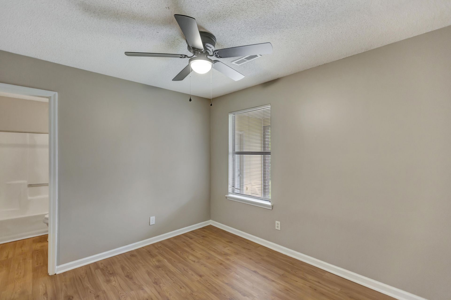 108 Canvasback Drive Photo 13