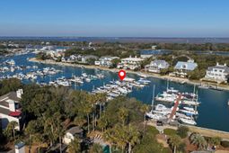 40 41st Avenue photo 4