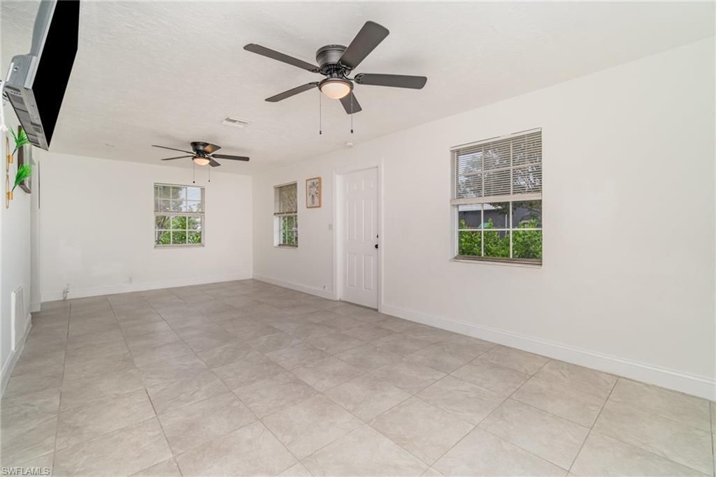 21 Cabana Ave, North Fort Myers, FL 33903 Photo