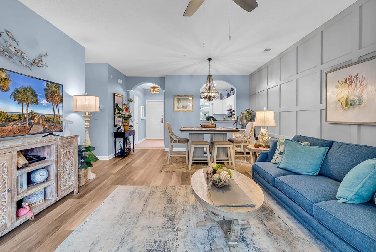 5825 Catalina Dr. Photo 12