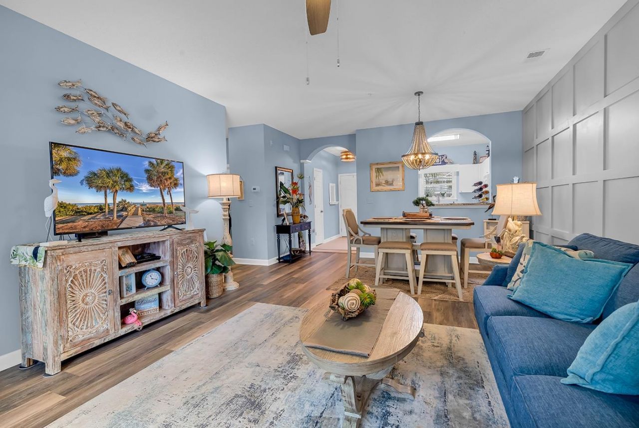 5825 Catalina Dr. Photo 15