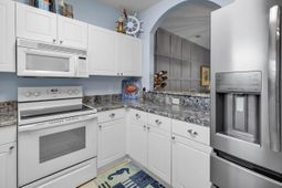 5825 Catalina Dr. photo 4