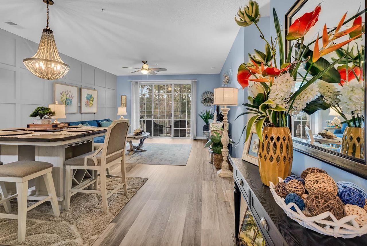 5825 Catalina Dr. Photo 6