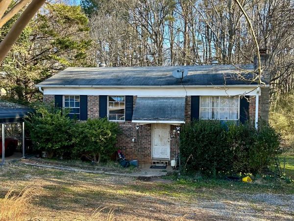36 Textile Avenue, Lavonia, GA 30553