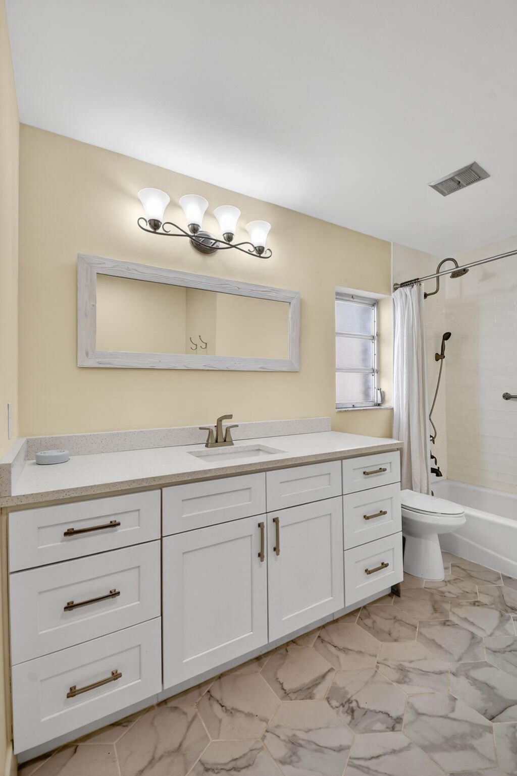 324 Orange Tree Drive, Unit 5, Atlantis, FL 33462 Photo