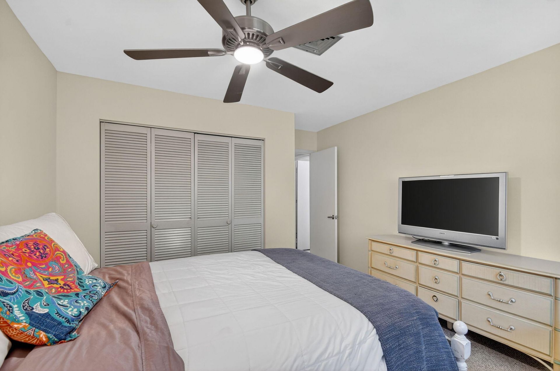 324 Orange Tree Drive, Unit 5, Atlantis, FL 33462 Photo