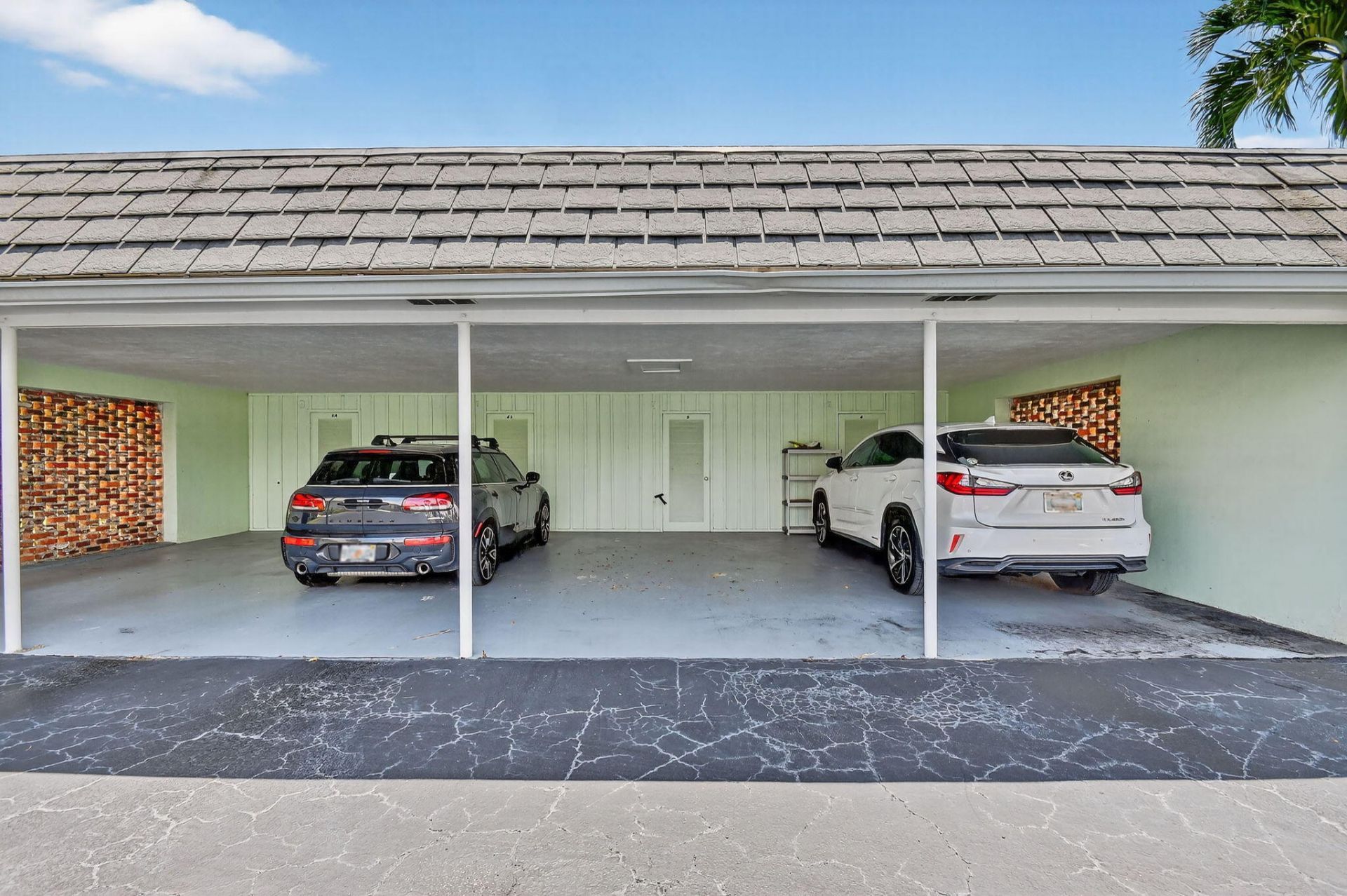 324 Orange Tree Drive, Unit 5, Atlantis, FL 33462 Photo