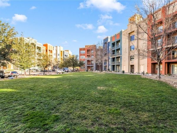 62 E Serene Avenue , Unit 226, Las Vegas, NV 89123