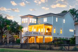 1464 Stratton Place photo 4