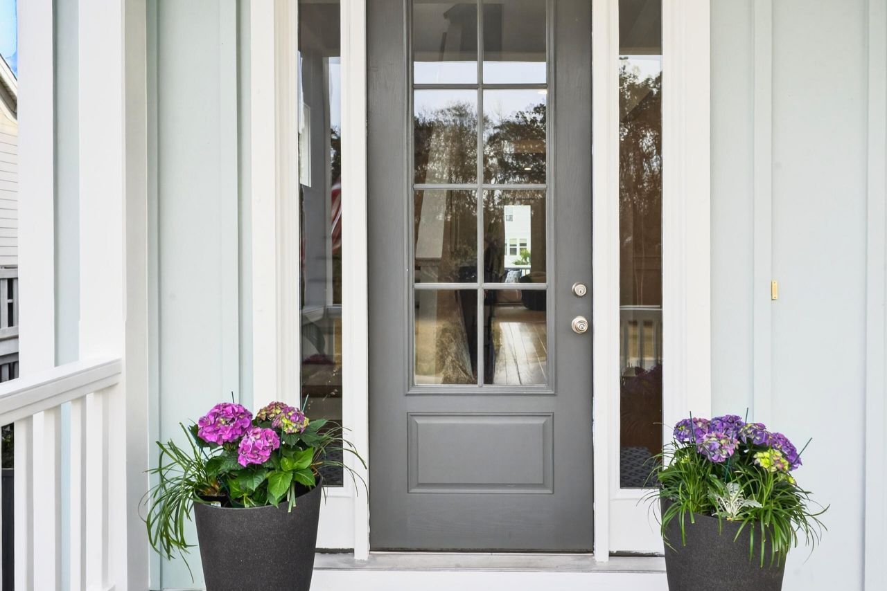 1464 Stratton Place Photo 6