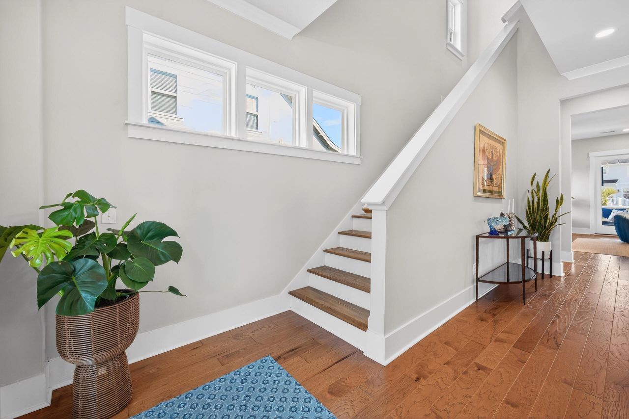 1464 Stratton Place Photo 8