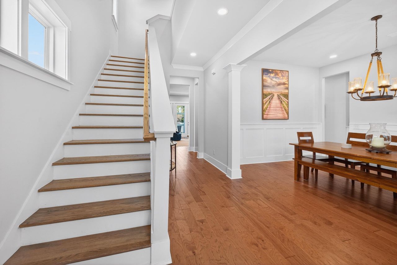 1464 Stratton Place Photo 9