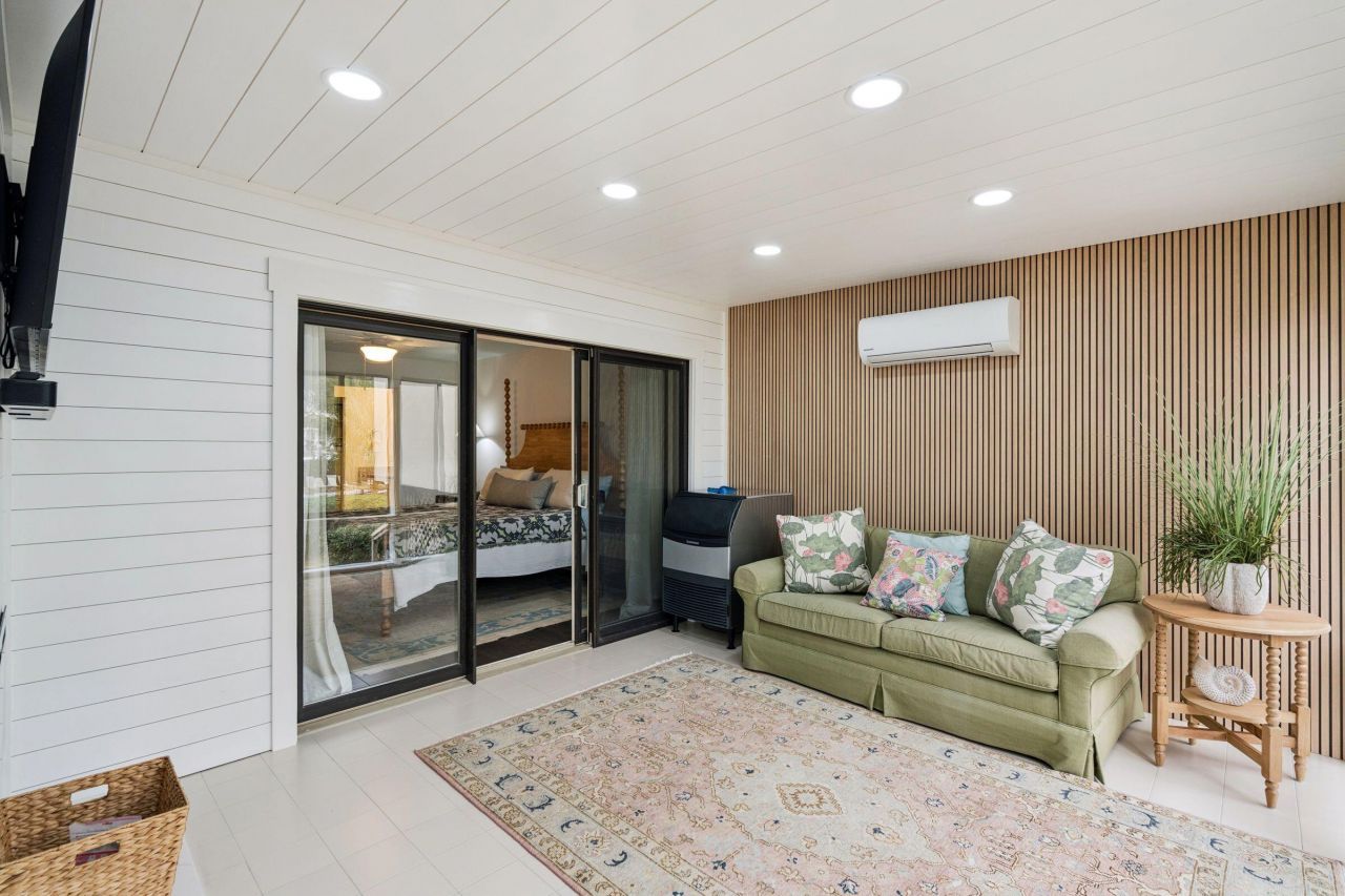 407 Yacht Harbor Court Photo 16