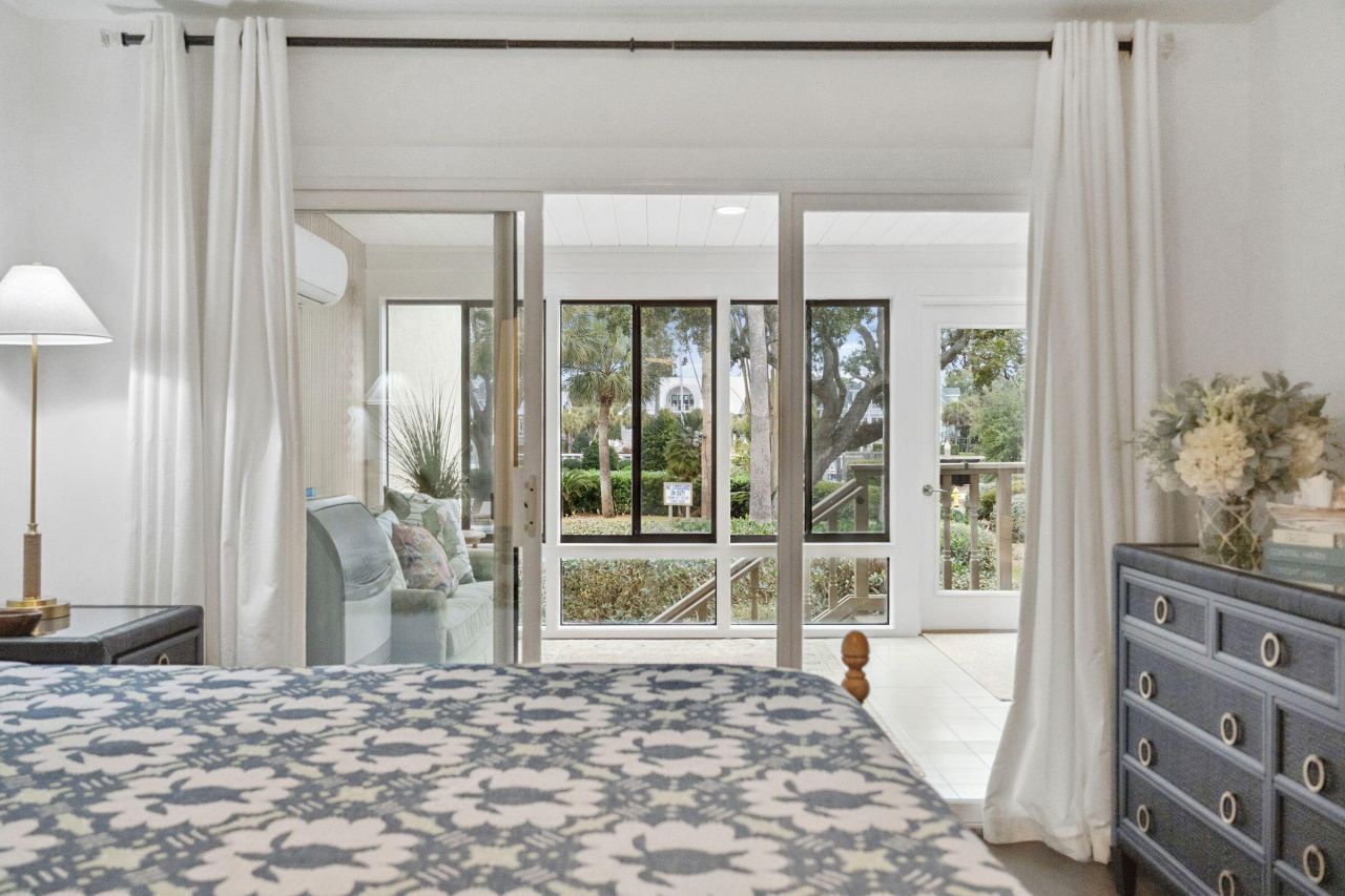 407 Yacht Harbor Court Photo 20