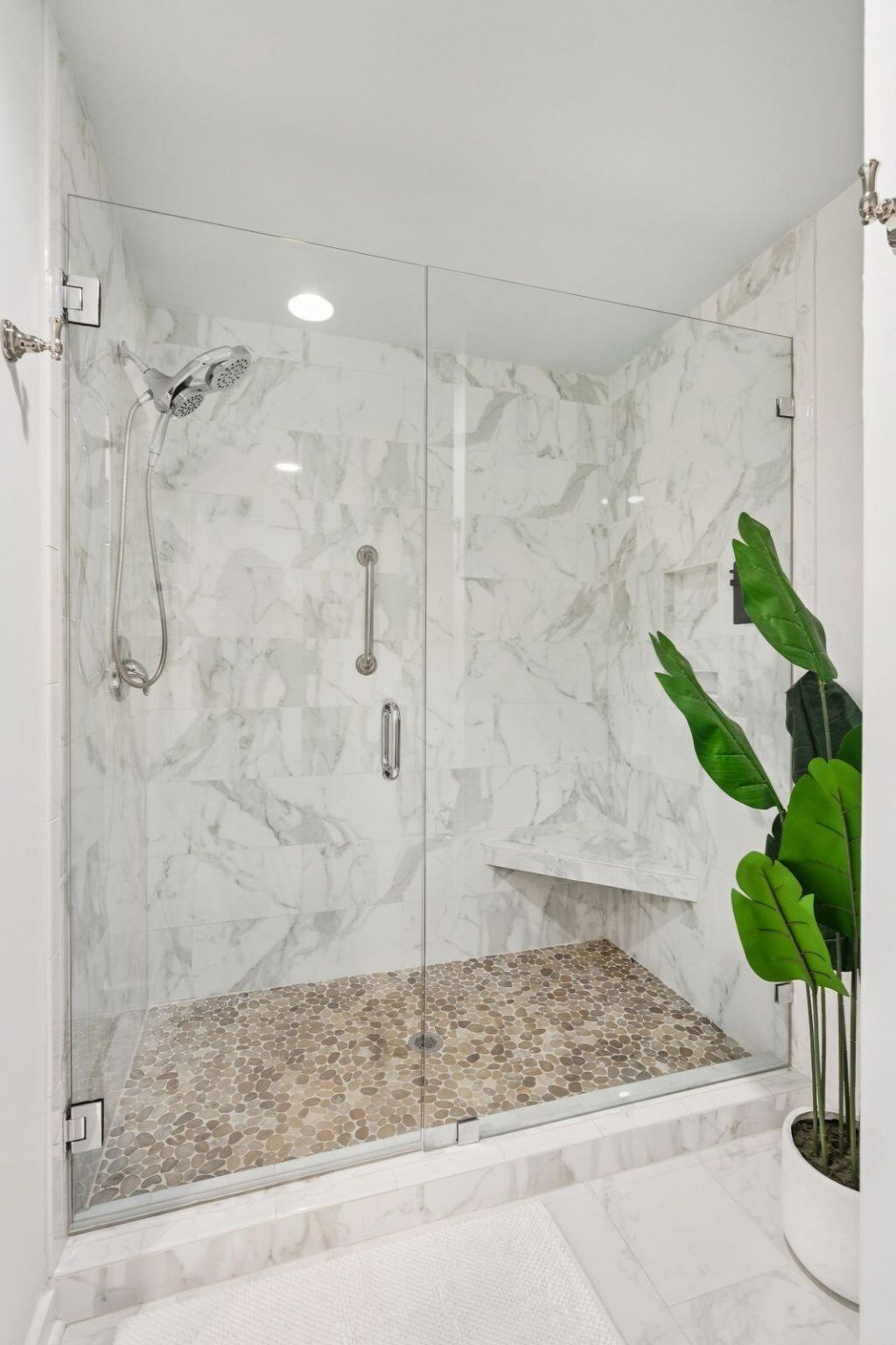 407 Yacht Harbor Court Photo 23