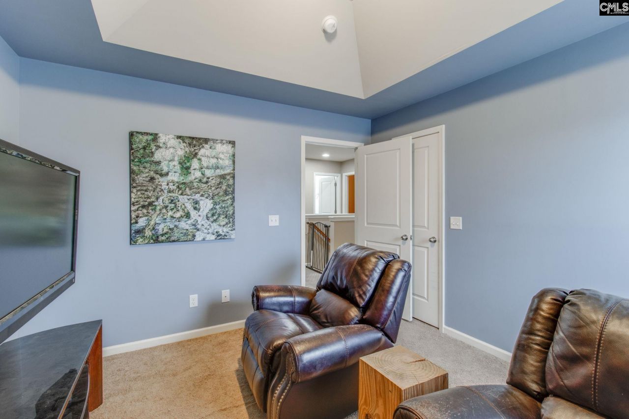 376 Baybridge Drive  Photo 18