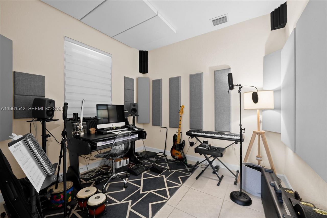 11006 W 32nd Ln, Hialeah, FL 33018 Photo