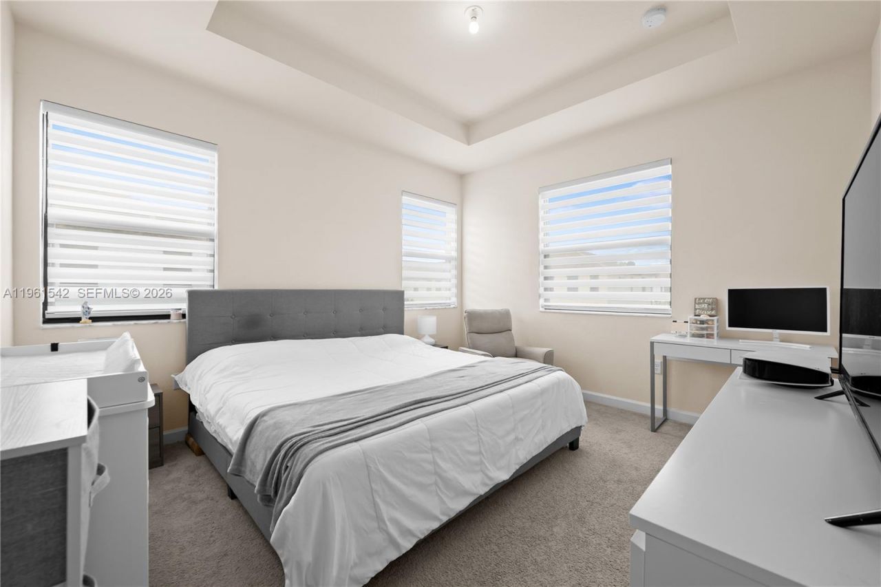 11006 W 32nd Ln, Hialeah, FL 33018 Photo